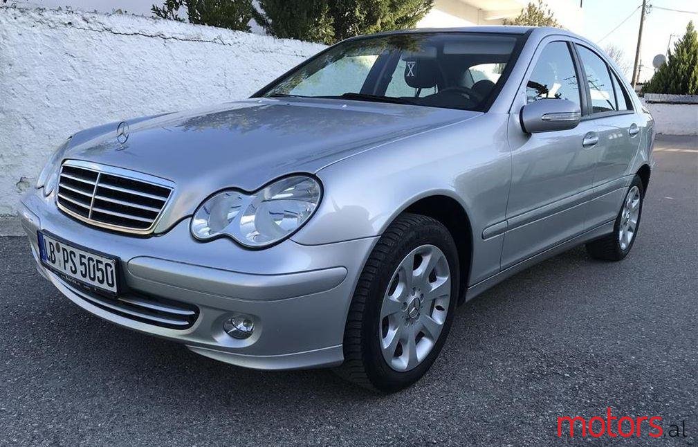 2006' Mercedes-Benz C 220 photo #1