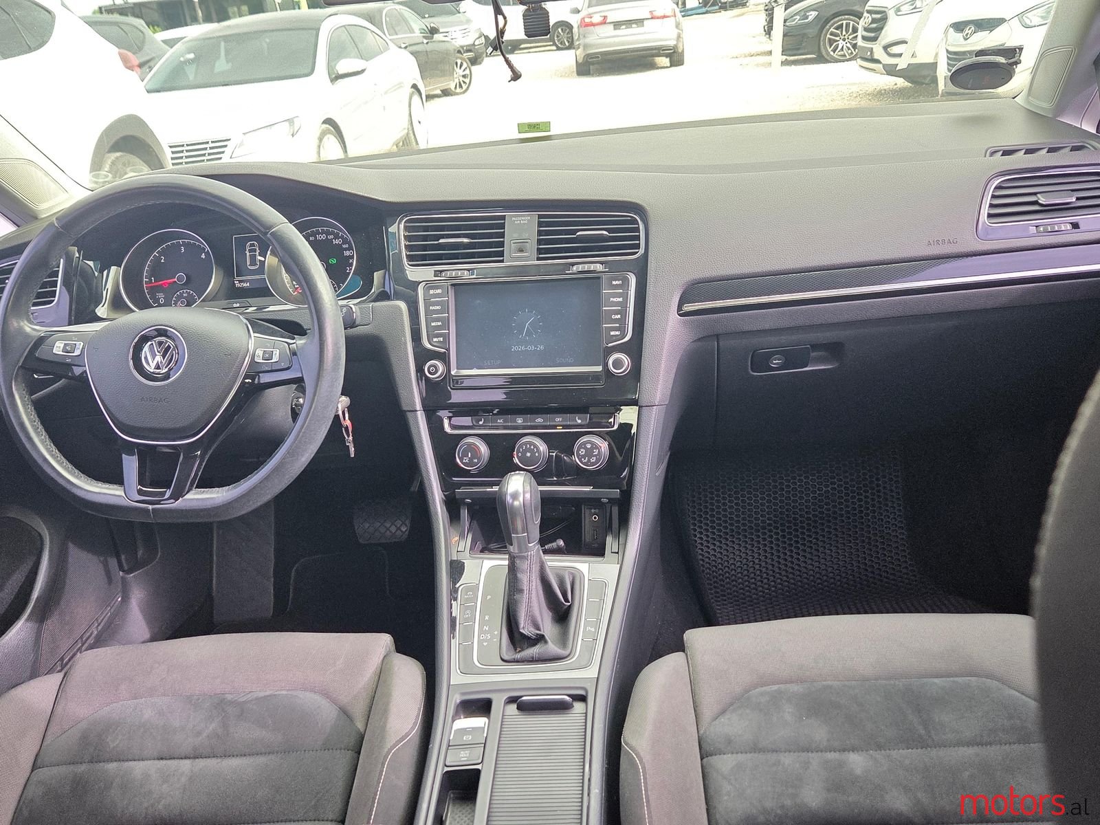 2014' Volkswagen Golf photo #5