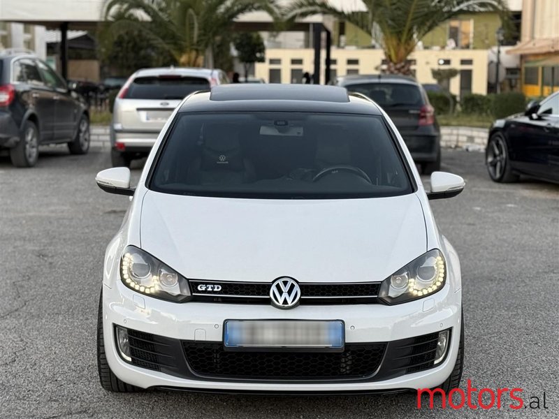 2013' Volkswagen Golf photo #2