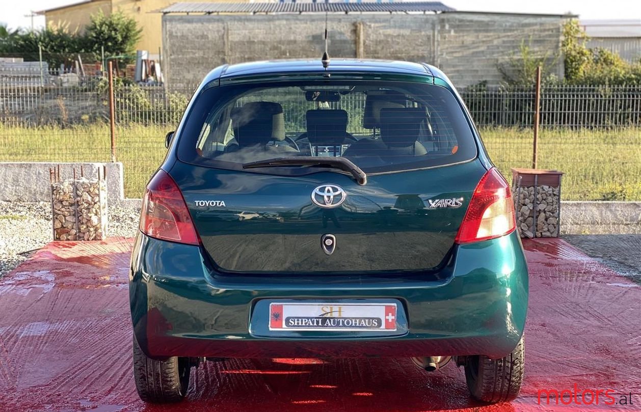 2006' Toyota Yaris photo #3