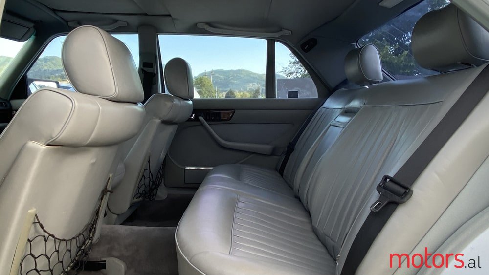 1987' Mercedes-Benz S 560 photo #7