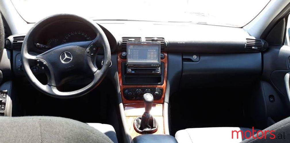 2002' Mercedes-Benz C 200 photo #1