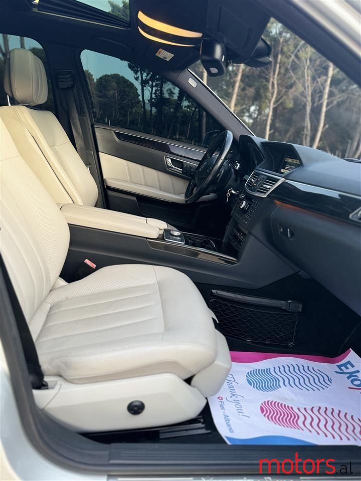 2010' Mercedes-Benz E 500 photo #4