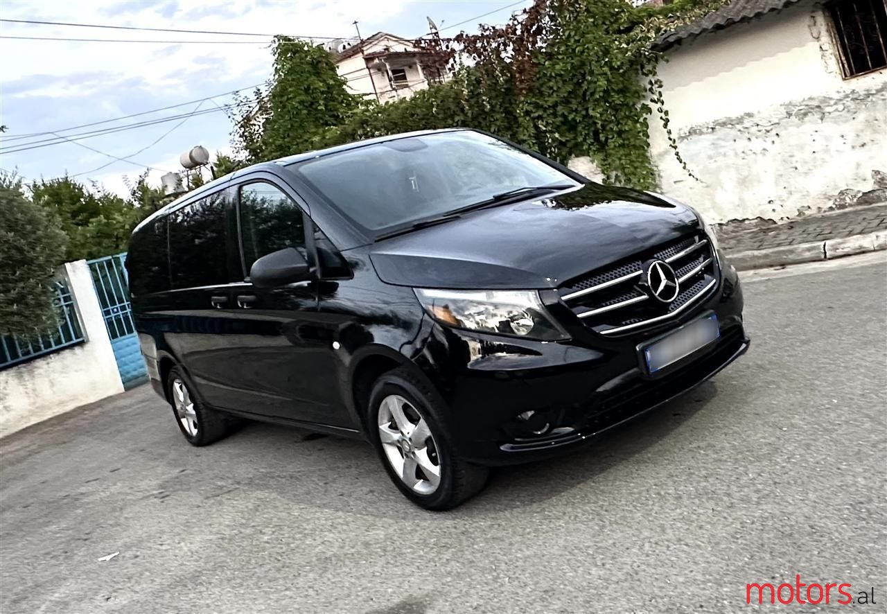2018' Mercedes-Benz V 200 photo #1