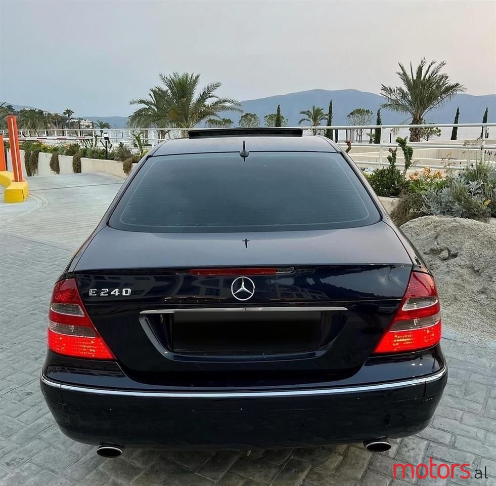 2003' Mercedes-Benz E 240 photo #3