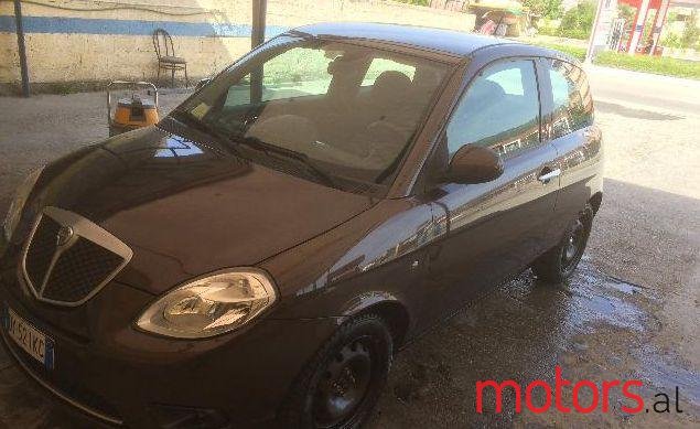 2010' Lancia Ypsilon photo #2