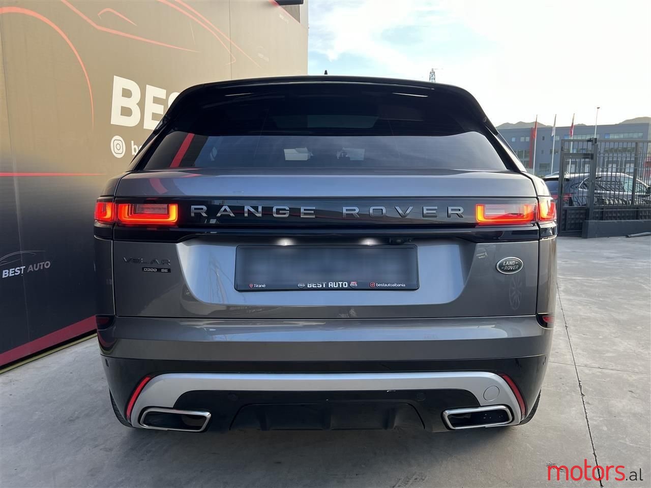 2018' Land Rover Range Rover Velar photo #4