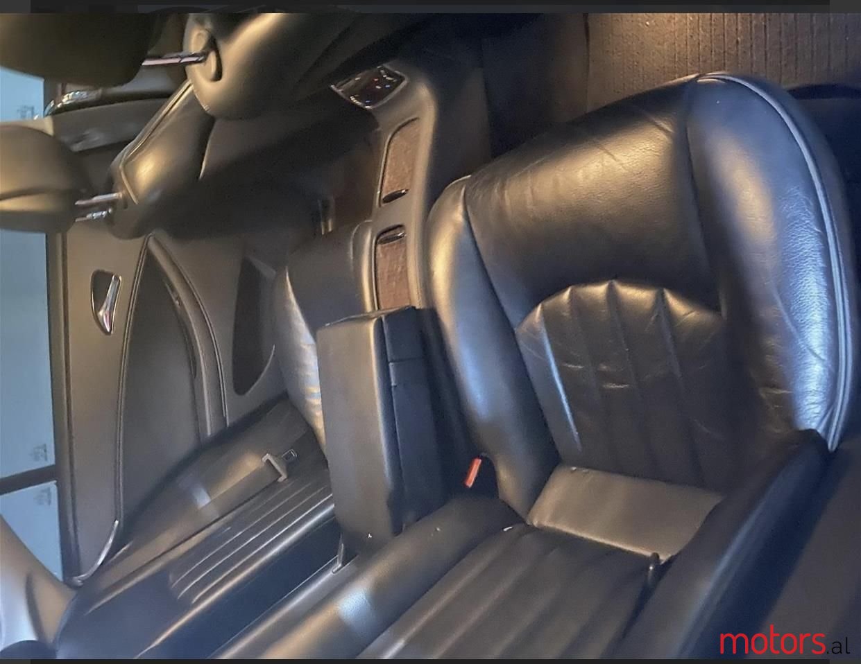 2009' Mercedes-Benz CLS 320 photo #5