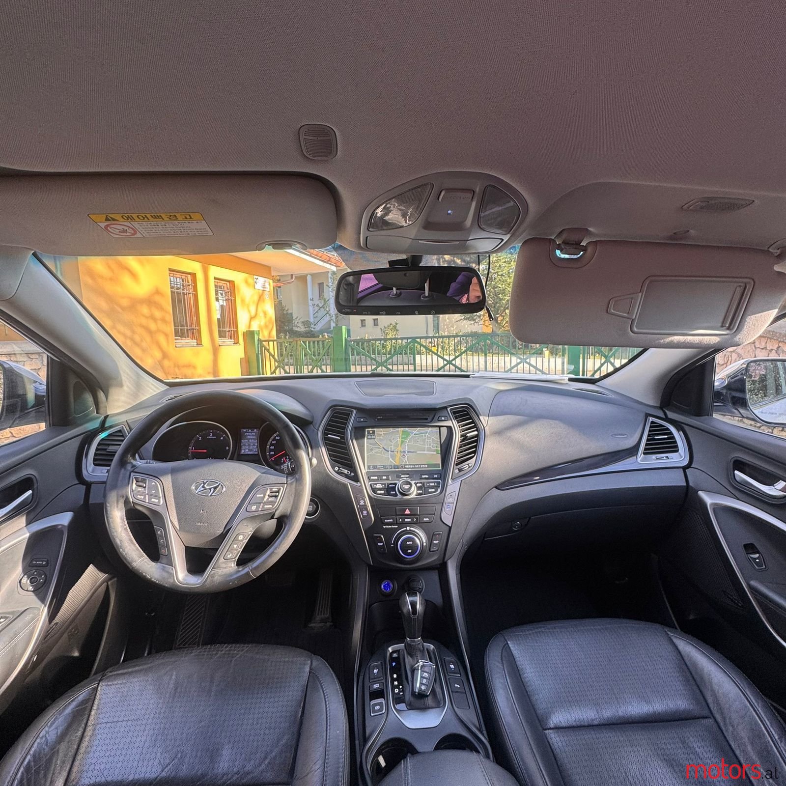 2013' Hyundai Santa Fe photo #6