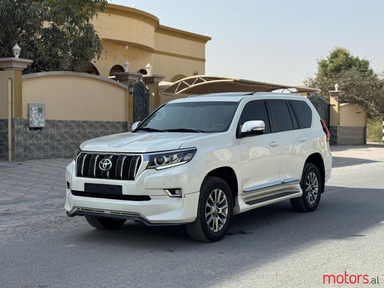 2019' Toyota Land Crusier photo #1