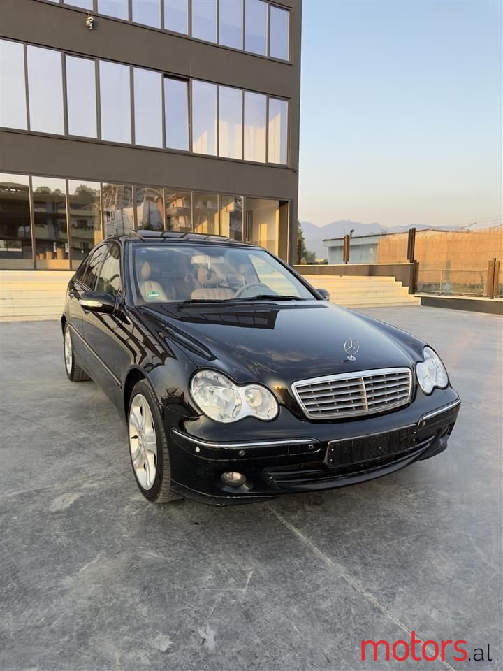 2007' Mercedes-Benz C 220 photo #1