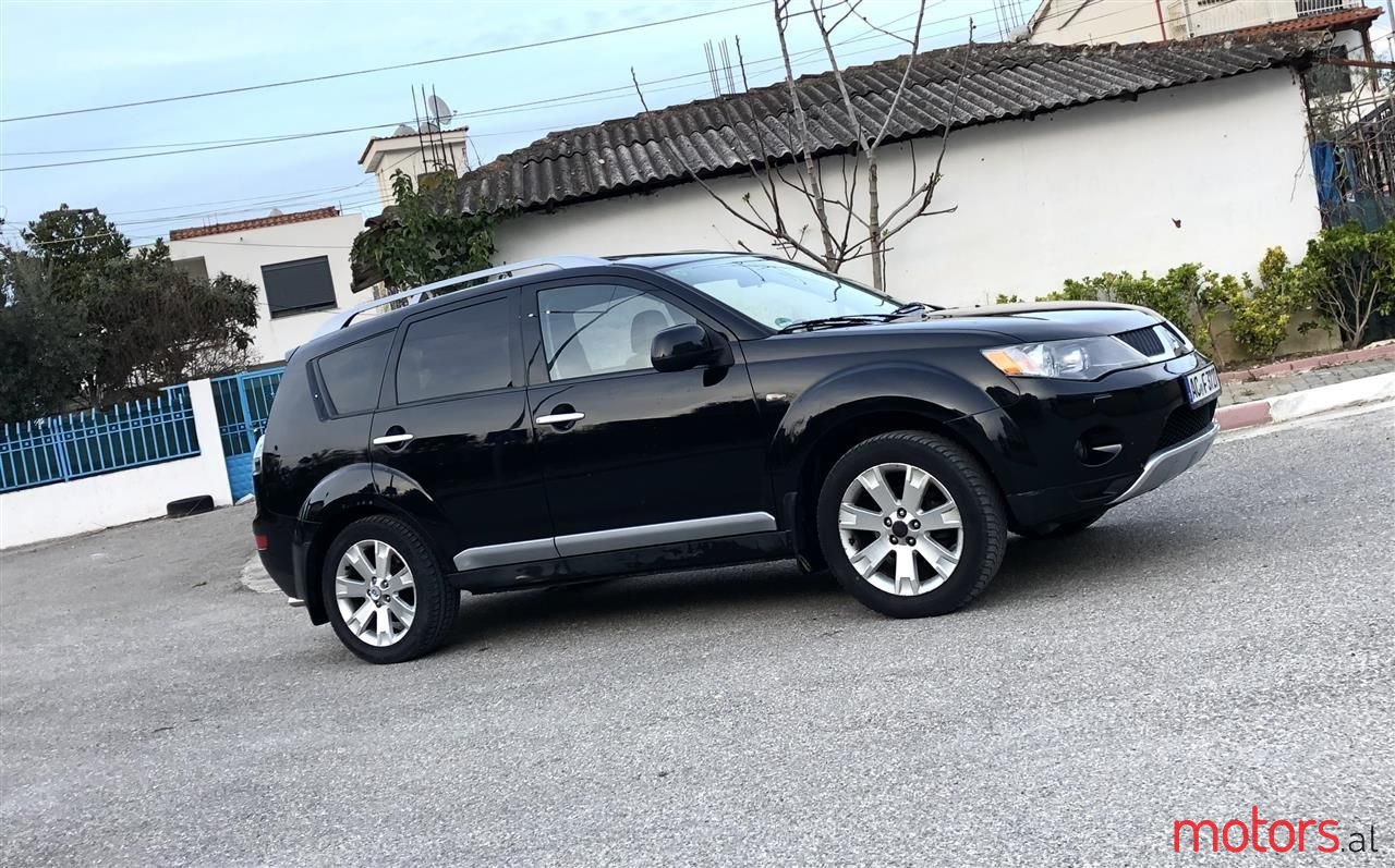 2008' Mitsubishi Outlander photo #6