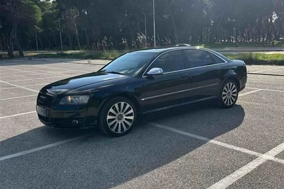 2006' Audi A8