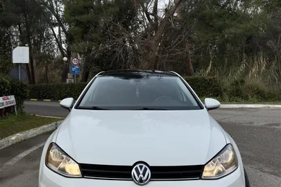 2016' Volkswagen Golf