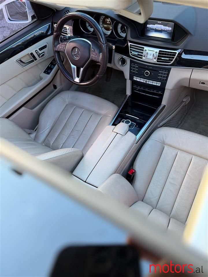 2015' Mercedes-Benz E 220 photo #5
