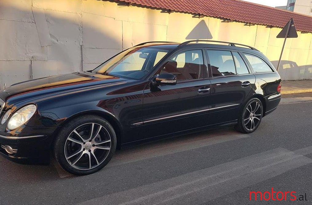 2007' Mercedes-Benz E 280 photo #1