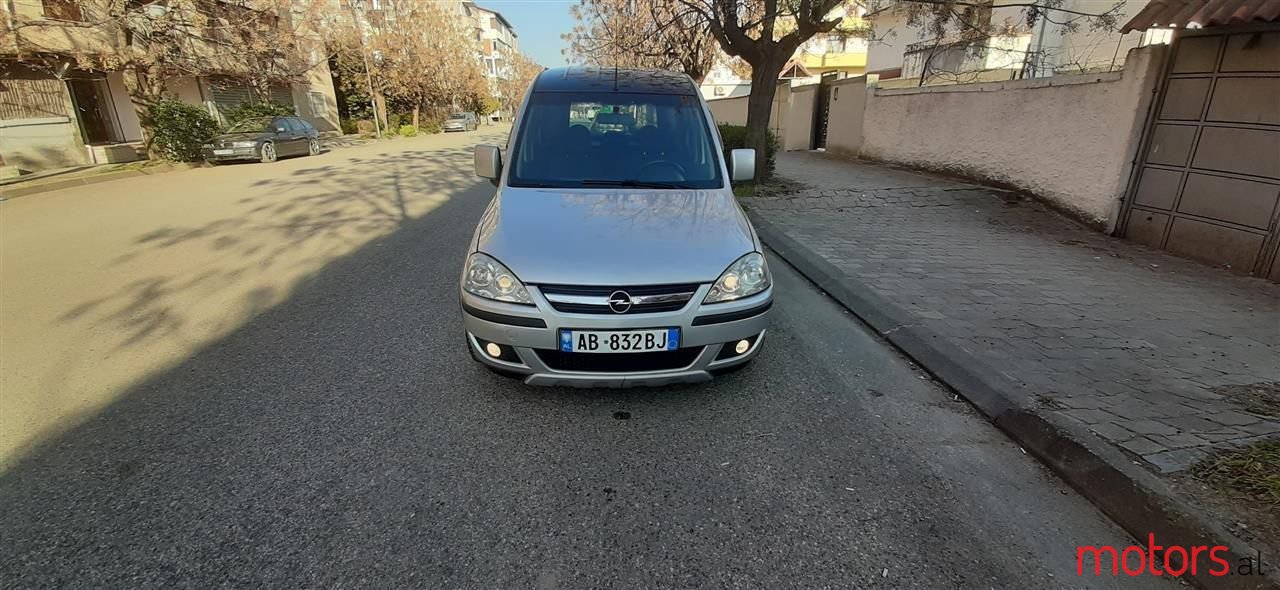 2006' Opel Combo photo #1