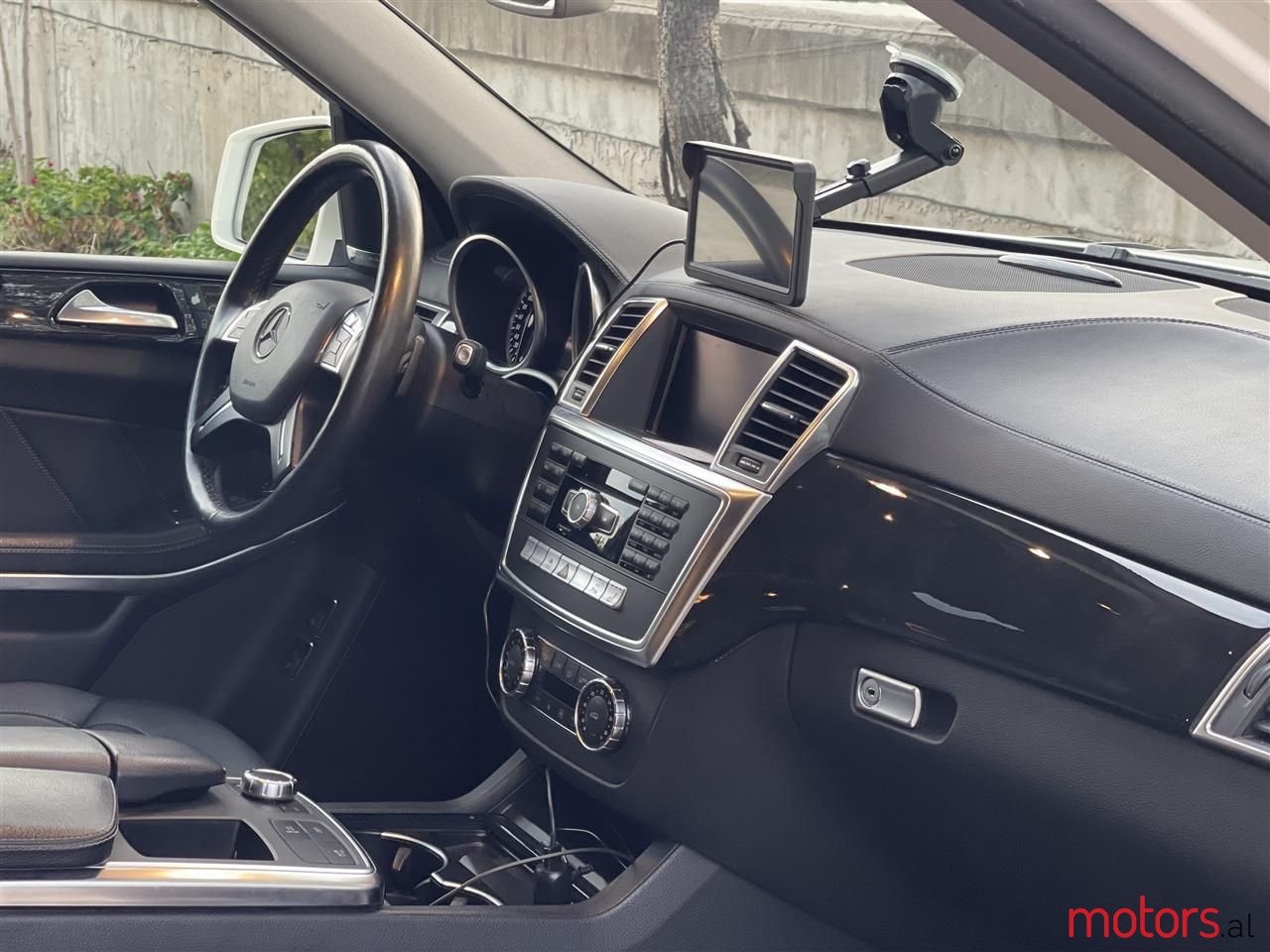 2013' Mercedes-Benz GL 350 photo #6