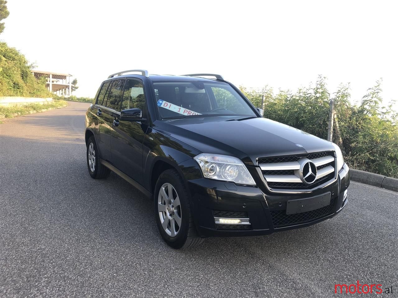 2011' Mercedes-Benz GLK 250 photo #3