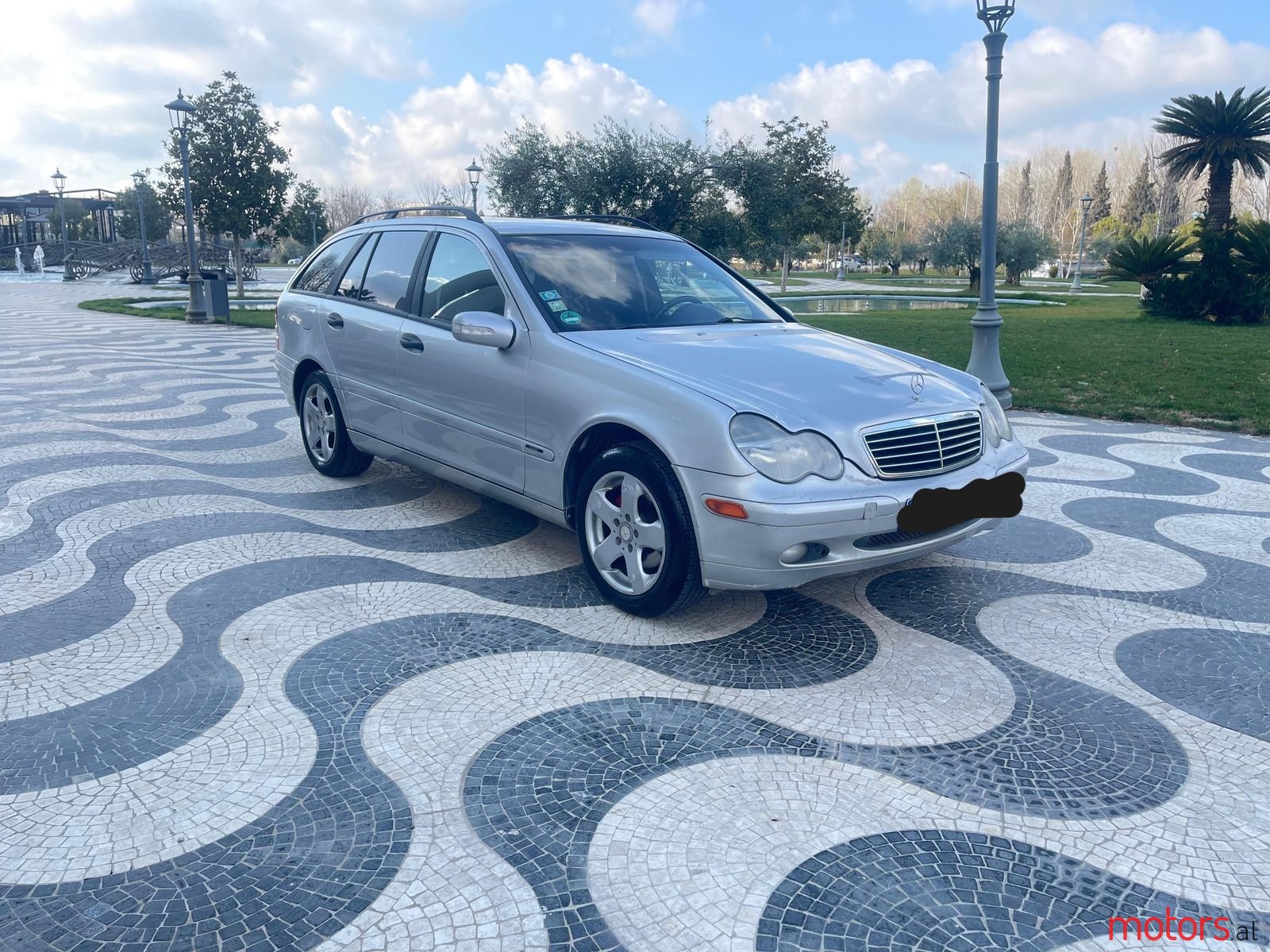 2003' Mercedes-Benz C 200 photo #1