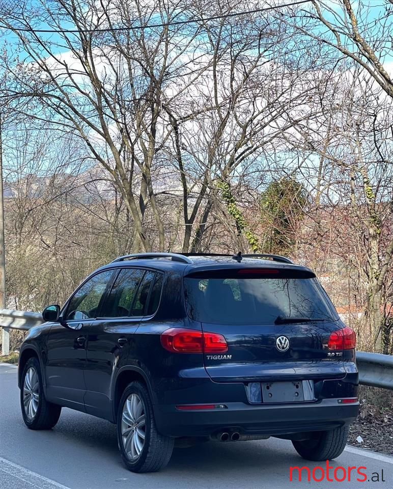 2014' Volkswagen Tiguan photo #5
