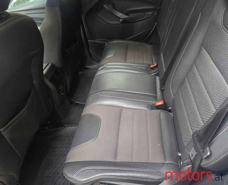 2014' Ford Kuga photo #5