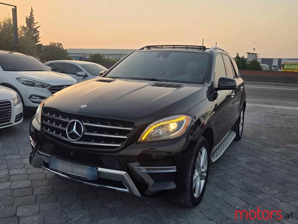 2014' Mercedes-Benz 350 photo #2
