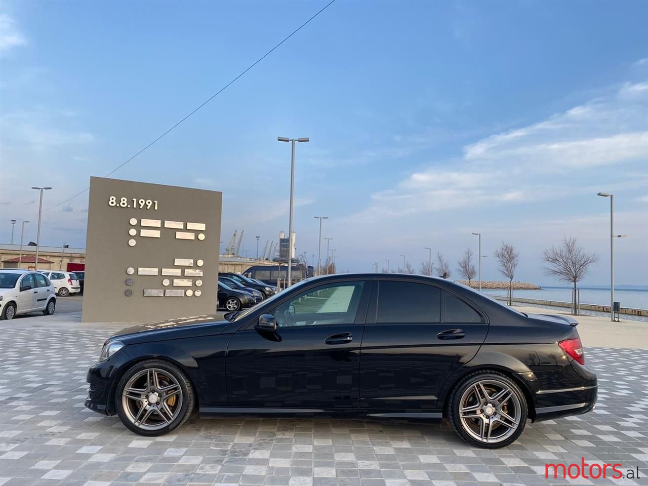 2011' Mercedes-Benz C 220 photo #6