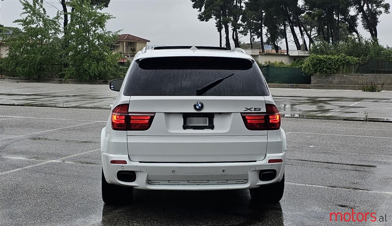 2011' BMW X5 photo #6