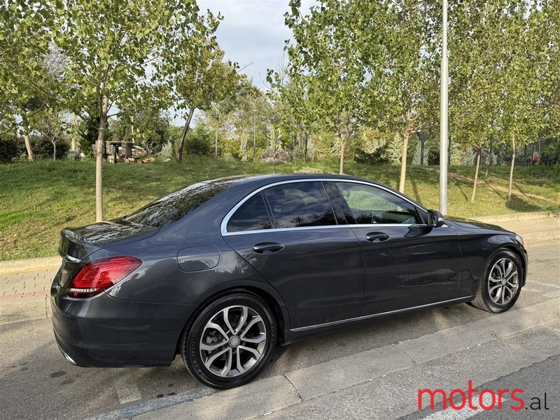 2016' Mercedes-Benz C 200 photo #5