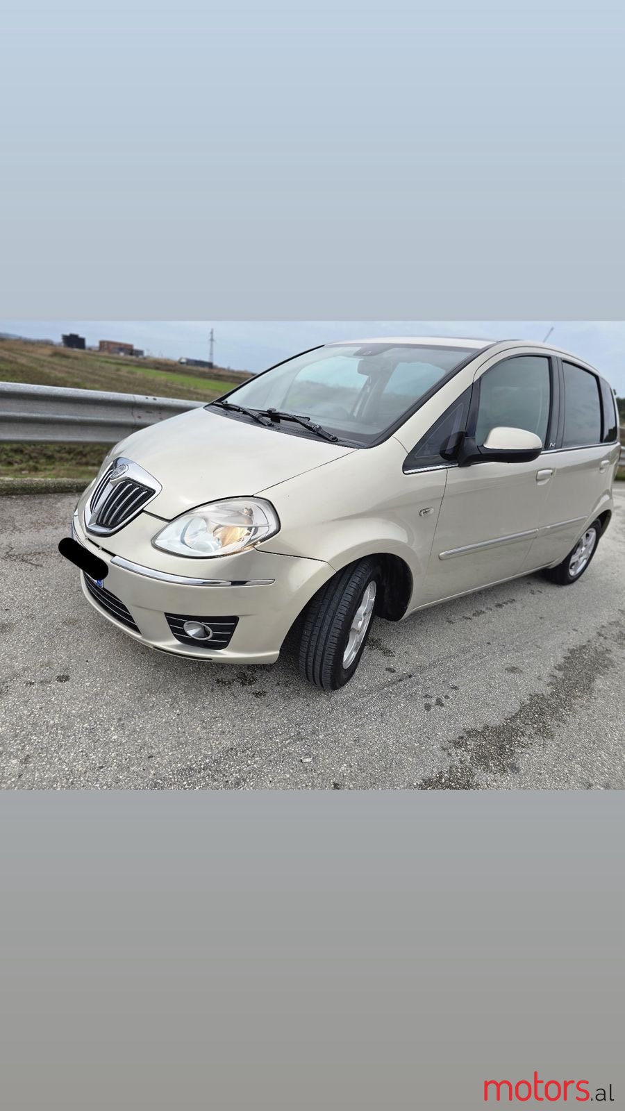 2010' Lancia Musa photo #2