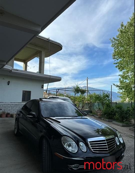 2008' Mercedes-Benz E 350 photo #1