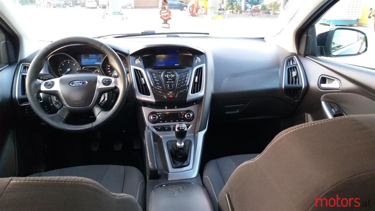 2011' Ford Focus photo #2