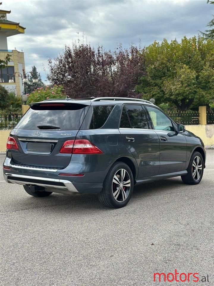2013' Mercedes-Benz ML 350 photo #3