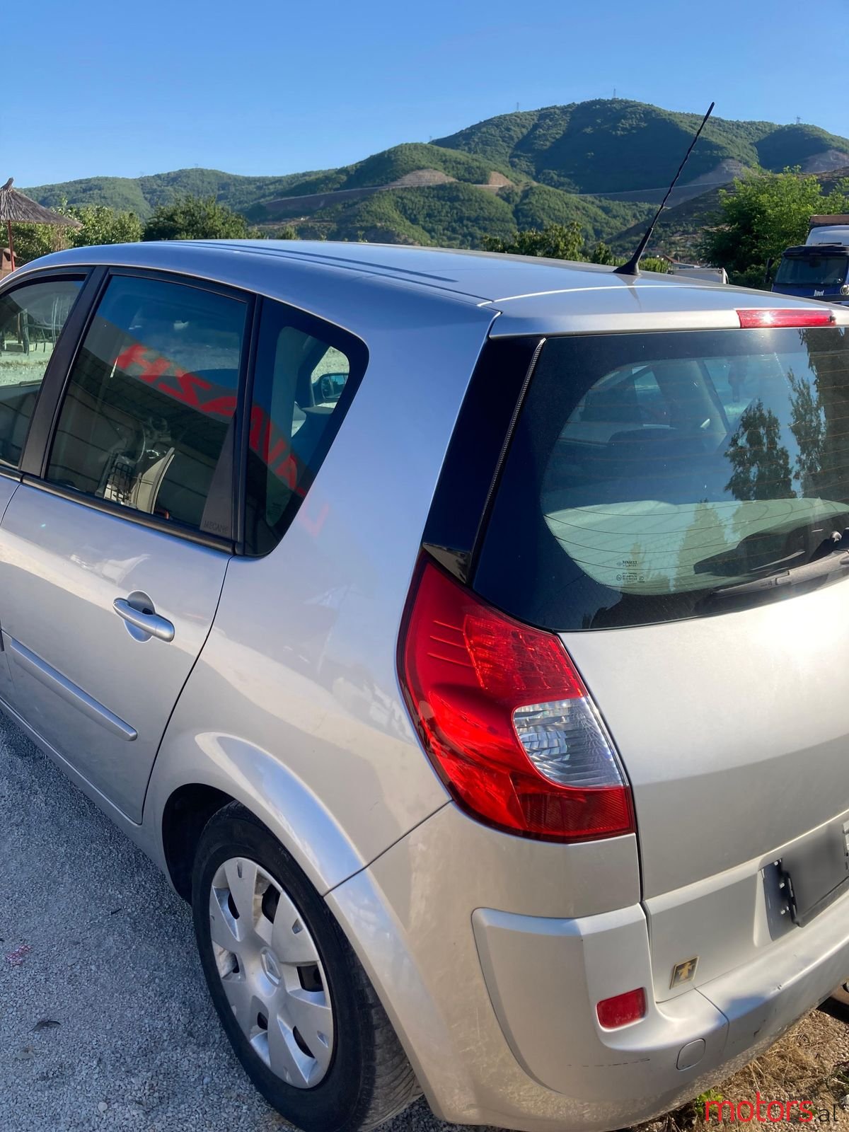 2008' Renault Scenic photo #6