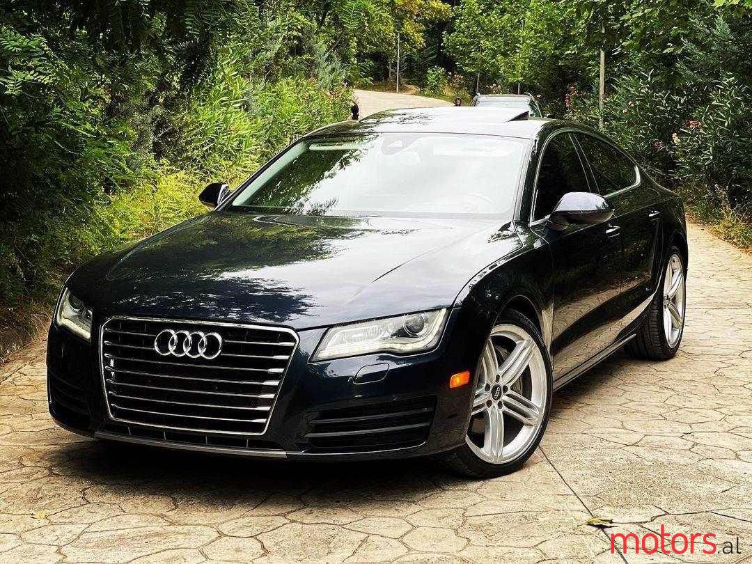 2012' Audi A7 photo #2
