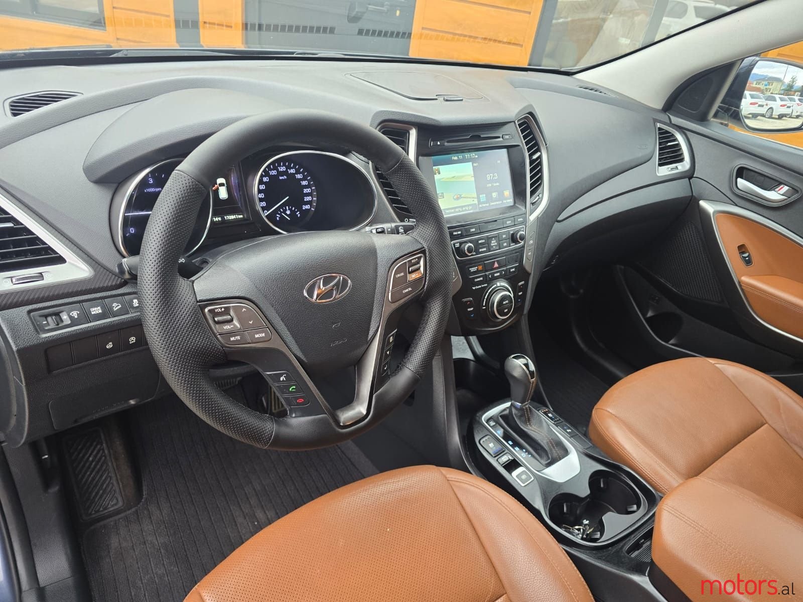 2015' Hyundai Santa Fe photo #6