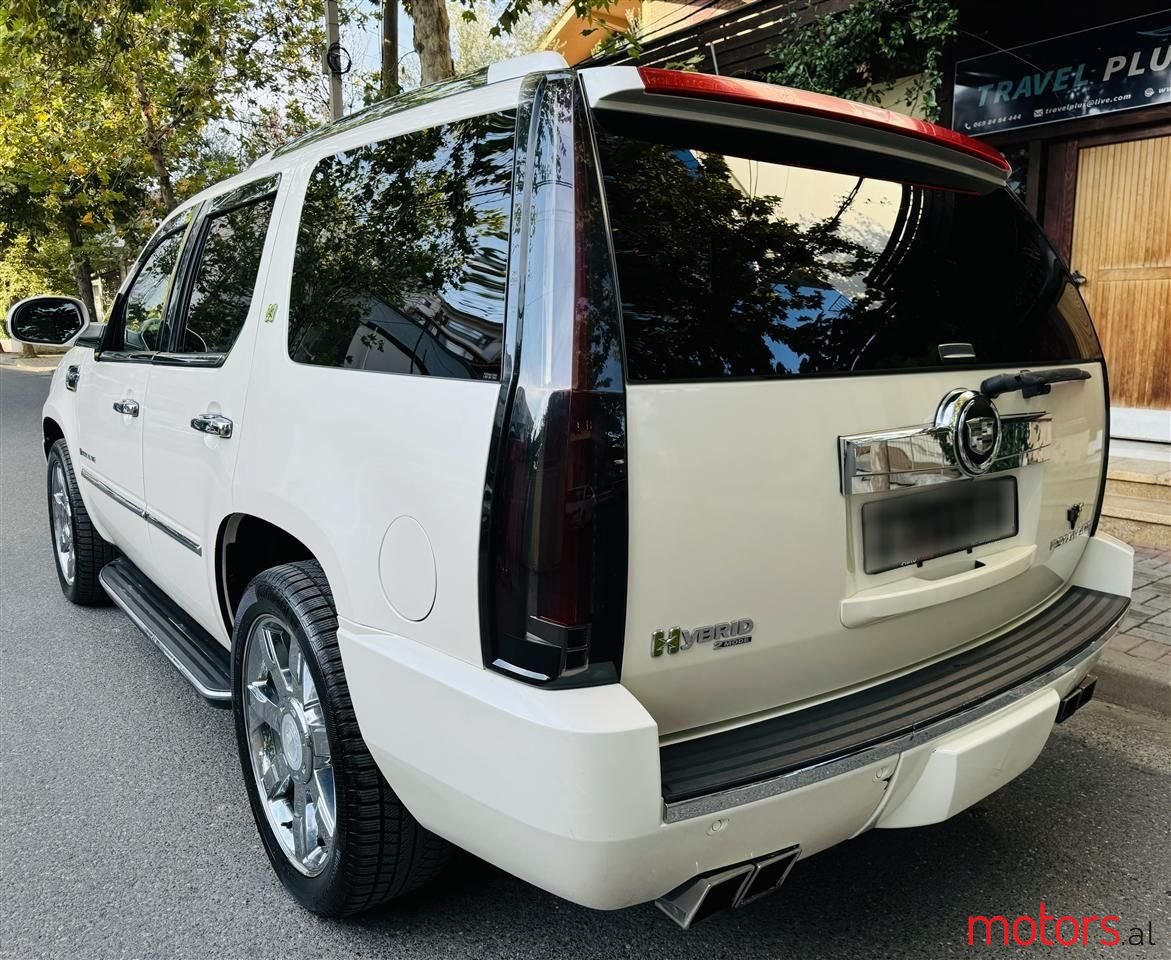 2009' Cadillac Escalade photo #2