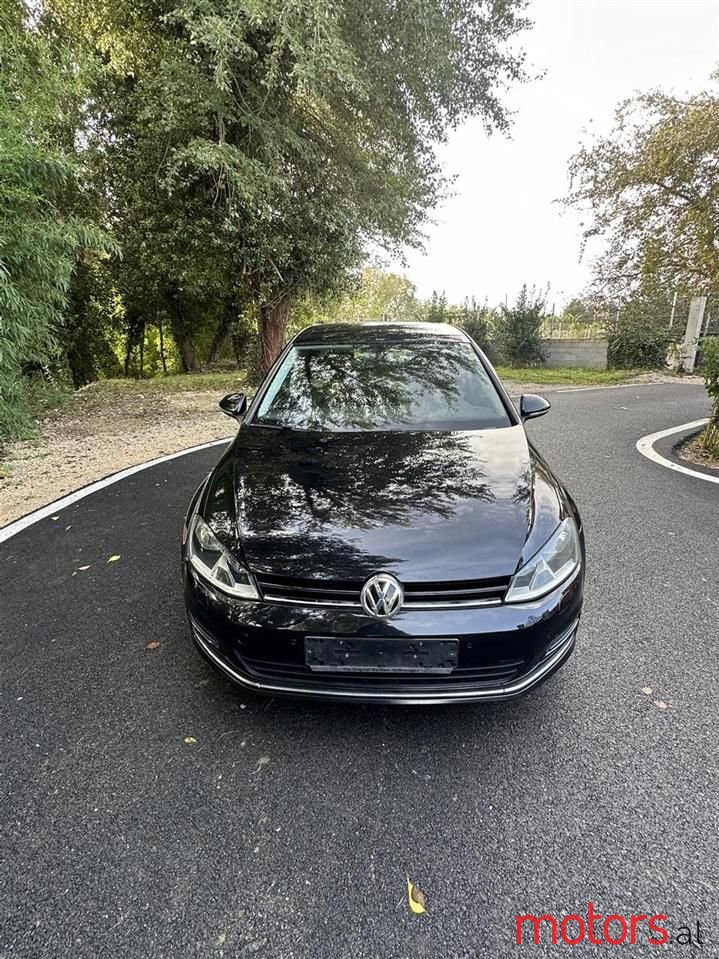 2013' Volkswagen Golf photo #2