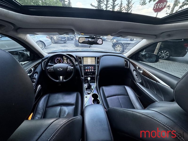 2014' Infiniti Q50 photo #5