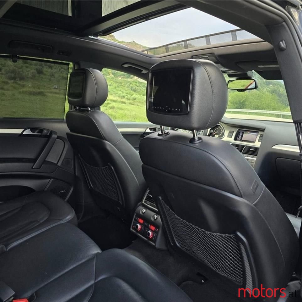 2015' Audi Q7 photo #3