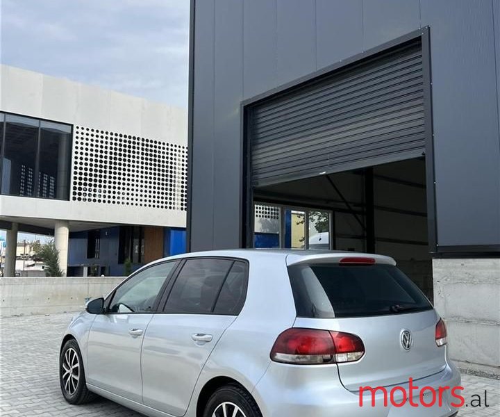 2012' Volkswagen Golf photo #5