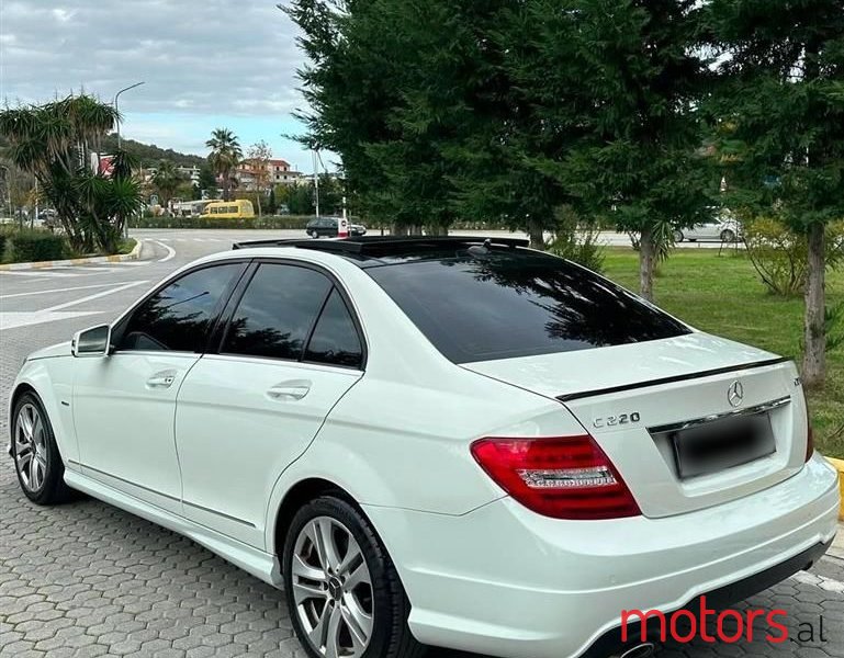 2013' Mercedes-Benz C 220 photo #5