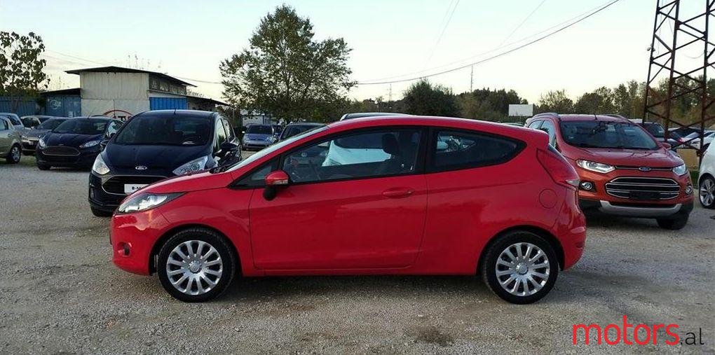 2011' Ford Fiesta photo #1