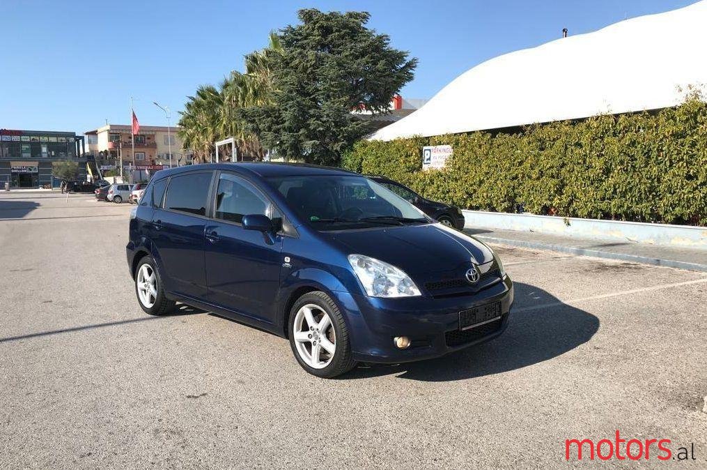 2007' Toyota Corolla Verso photo #1