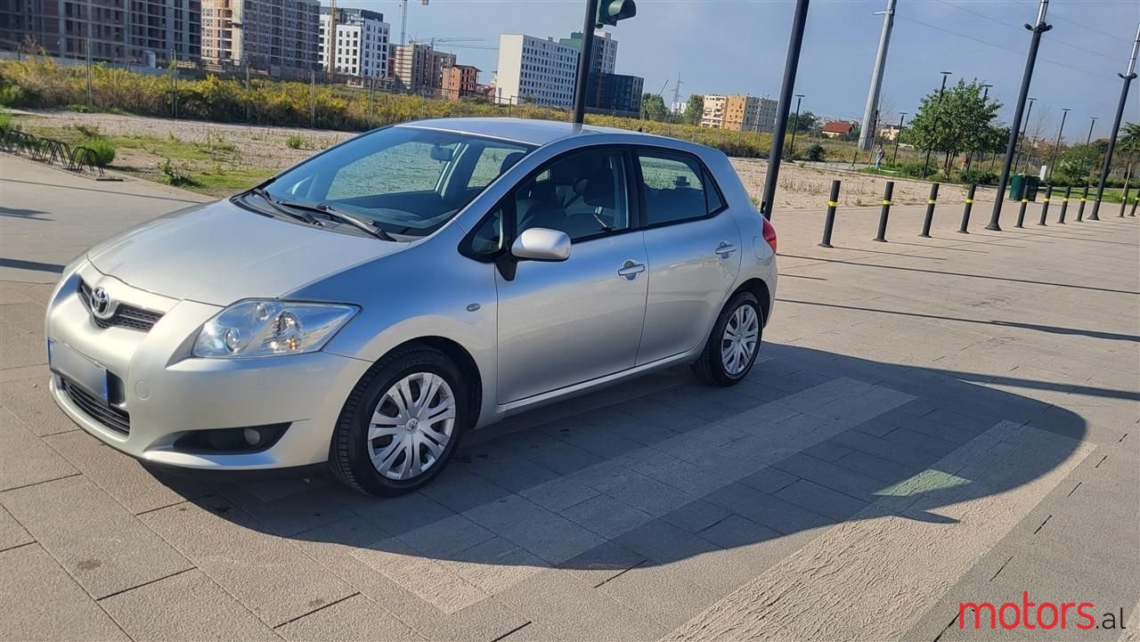 2008' Toyota Auris photo #4