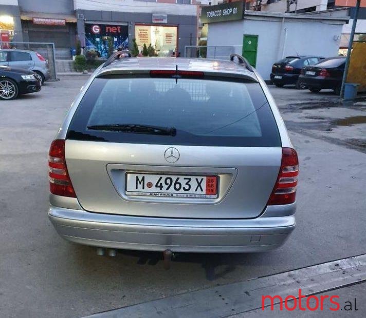 2005' Mercedes-Benz C 220 photo #3