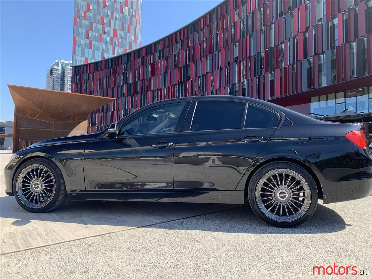 2014' BMW 328 photo #2