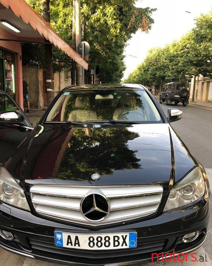 2009' Mercedes-Benz 320 photo #1