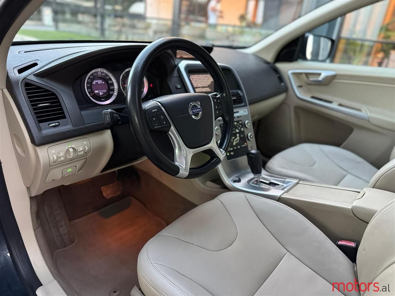 2010' Volvo Xc 60 photo #6